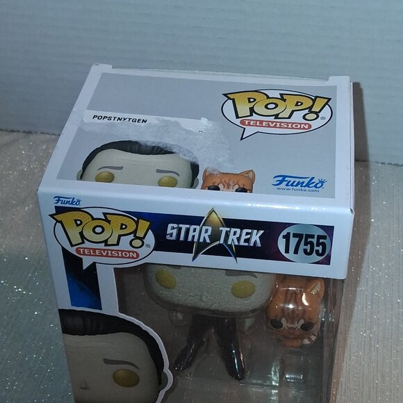 Funko Pop! TV Star Trek Next Generation Data with Spot #1755 NEW Sci Fi Gift - Picture 2 of 5